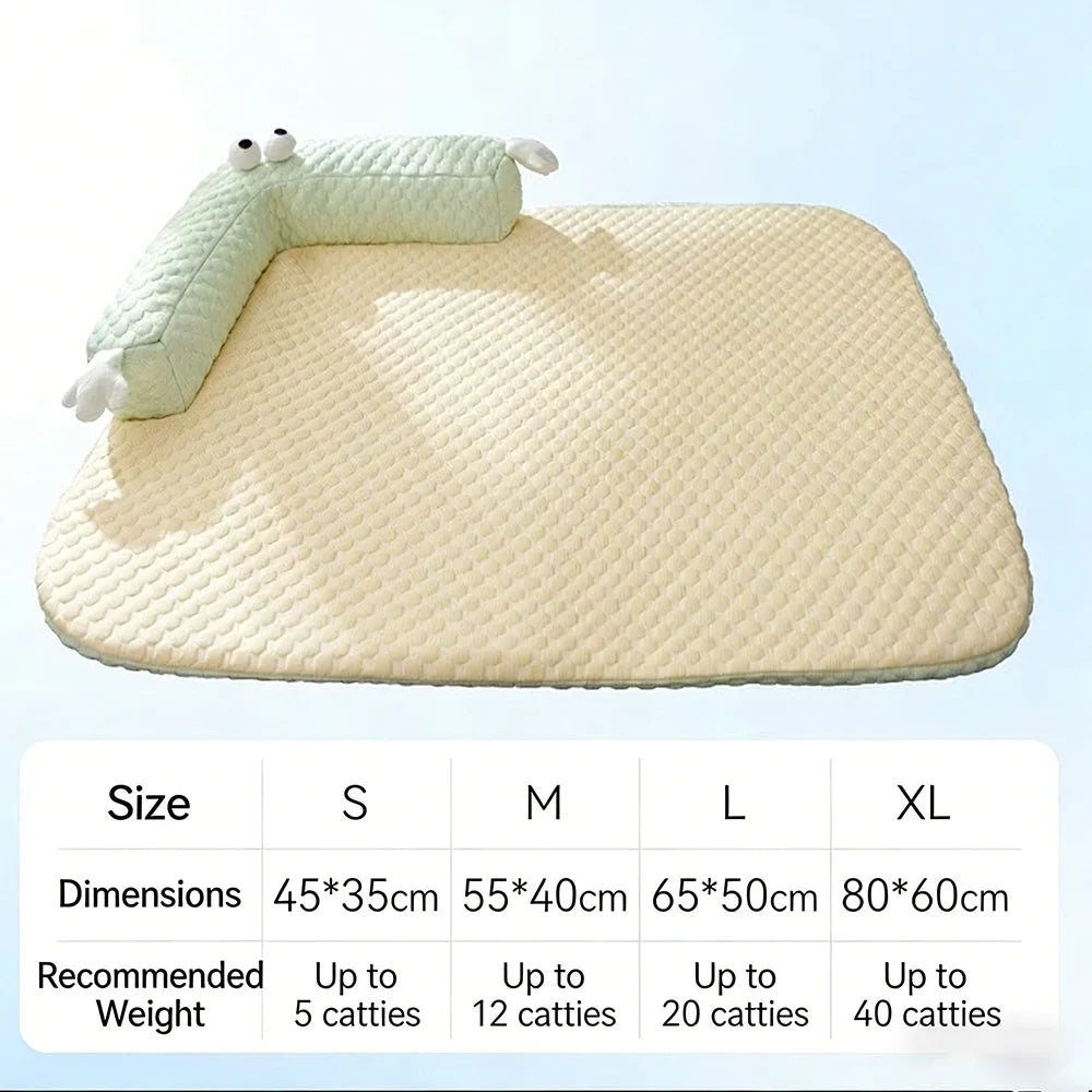 Give your pet a cool, comfy place to rest with this big‑eyed monster cooling mat. Breathable, absorbent, and washable, it keeps dogs and cats comfortable all summer. Perfect as a cozy nest for naps on floors, sofas, or beds