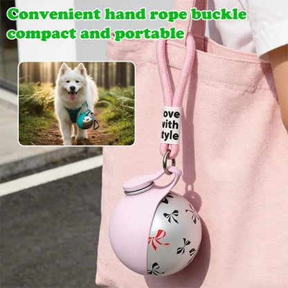 Keep your pet hydrated anywhere with this 285ml foldable silicone water bowl. Lightweight, leak‑proof, and easy to clip onto bags or leashes, it’s perfect for dogs and cats on walks, road trips, beach days, and outdoor ad